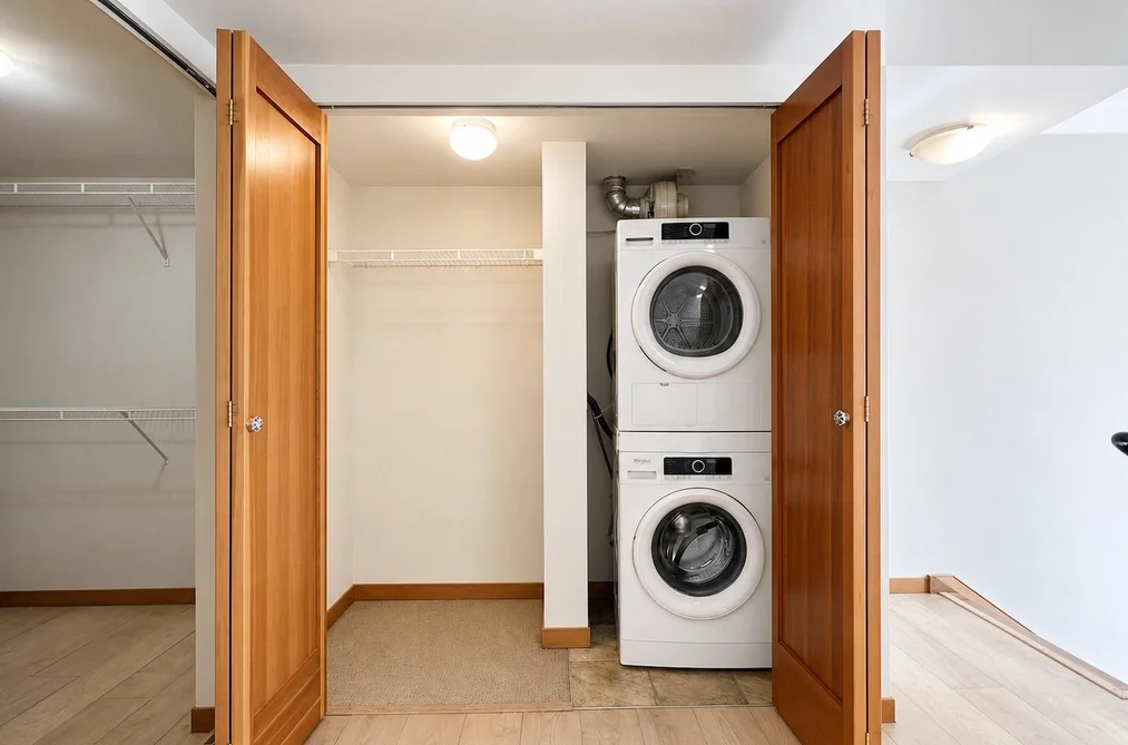 503 10 RENAISSANCE SQUARE, New Westminster BC V3M 7B1, New Westminster BC — Residential for Sale — Photo 15 of 25
