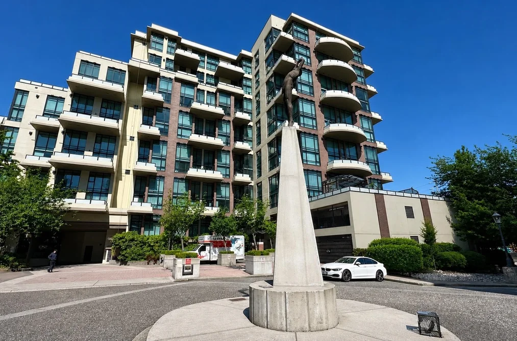 503 10 RENAISSANCE SQUARE, New Westminster BC V3M 7B1, New Westminster BC — Residential for Sale — Photo 23 of 25