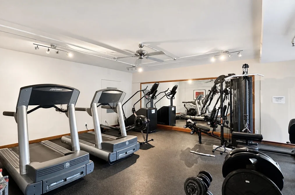 503 10 RENAISSANCE SQUARE, New Westminster BC V3M 7B1, New Westminster BC — Residential for Sale — Photo 25 of 25