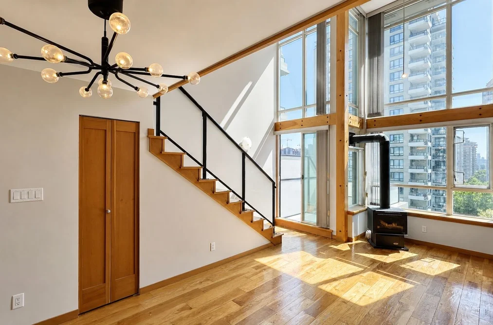503 10 RENAISSANCE SQUARE, New Westminster BC V3M 7B1, New Westminster BC — Residential for Sale — Photo 6 of 25