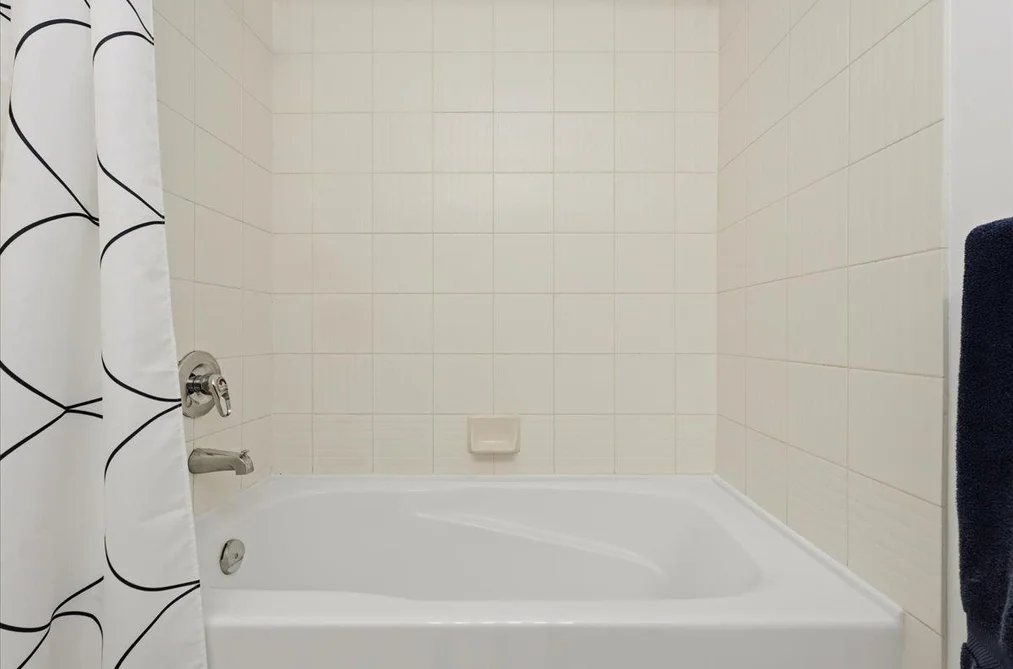 503 2228 MARSTRAND AVENUE, Vancouver BC V6K 4T1, Vancouver BC — Residential for Sale — Photo 16 of 24