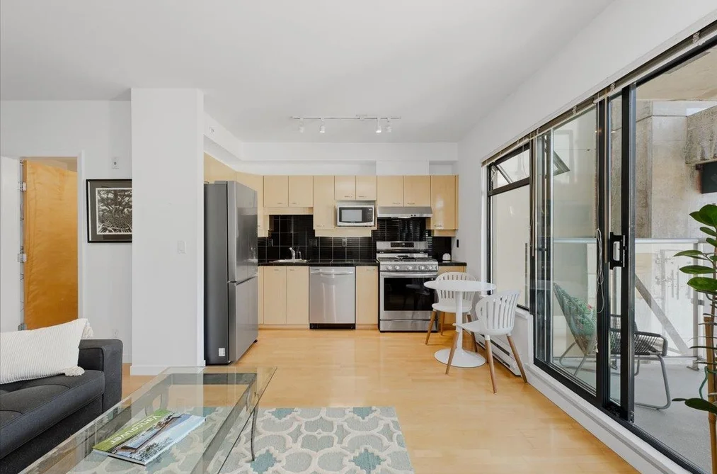 503 2228 MARSTRAND AVENUE, Vancouver BC V6K 4T1, Vancouver BC — Residential for Sale — Photo 7 of 24