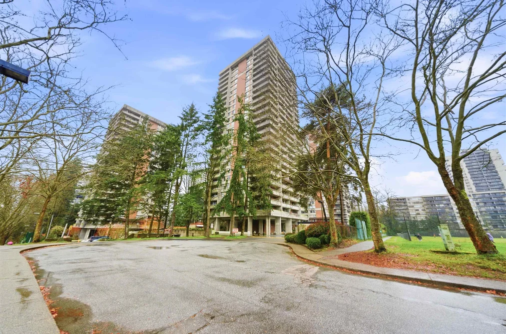 Condo for sale at 503 3755 Bartlett Court Burnaby British Columbia - MLS: R3144105