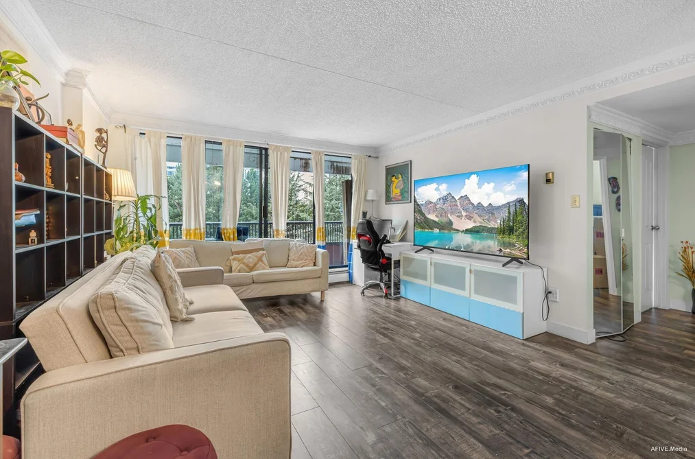Condo for sale at 503 6595 Willingdon Avenue Burnaby British Columbia - MLS: R3107456