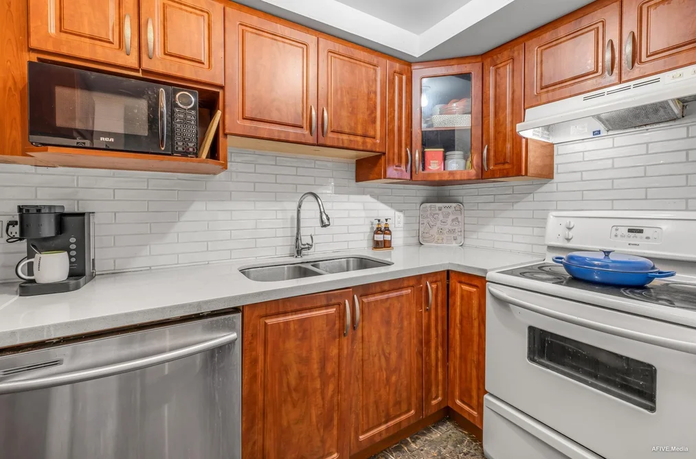 503 6595 WILLINGDON AVENUE, Burnaby BC V5H 4E5, Burnaby BC — Residential for Sale - Photo 5