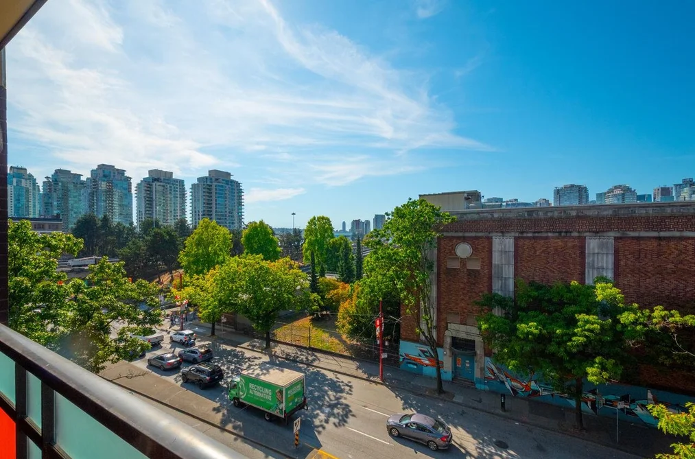 503 718 MAIN STREET, Vancouver BC V6A 0B1, Vancouver BC — Residential for Sale - Photo 2