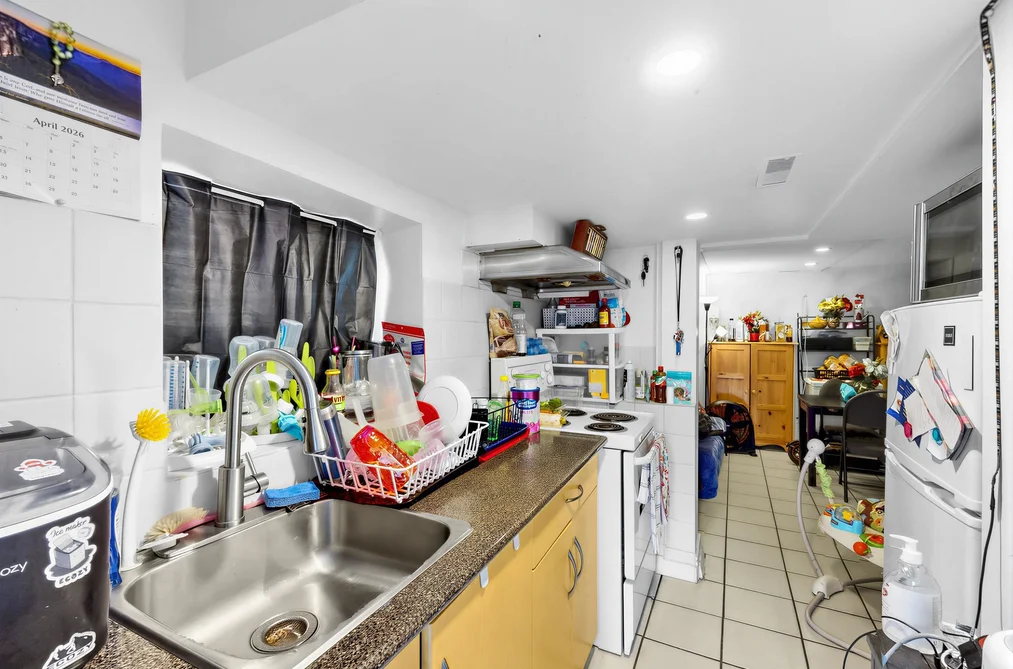 5033 Killarney Street, Vancouver, BC - House for Sale - Photo 23 of 35 5033 Killarney Street, Vancouver, BC - House for Sale - Photo 23 of 35