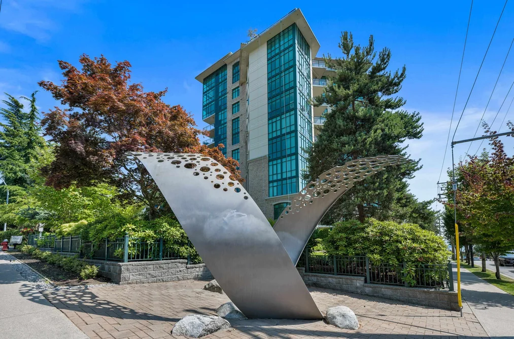 Condo for sale at 504 14824 North Bluff Road White Rock British Columbia - MLS: R3154750