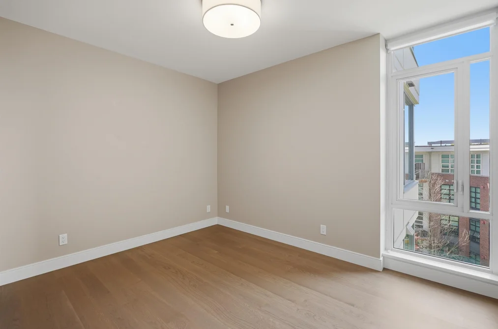504 210 SALTER STREET, New Westminster BC V3M 0J9, New Westminster BC — Residential for Sale — Photo 6 of 25