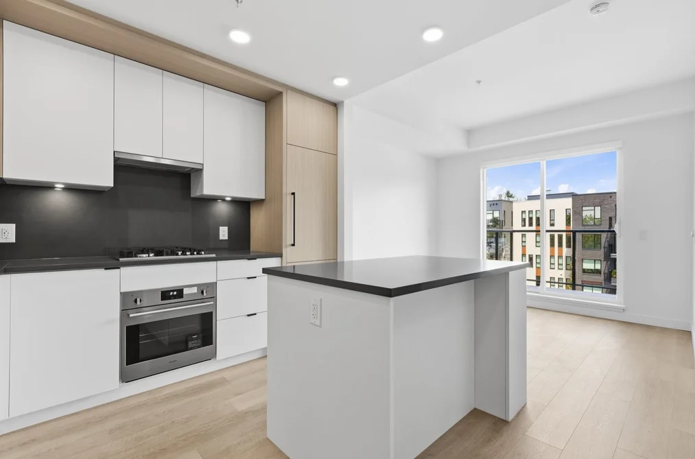 Condo for sale at 504 2268 E Broadway Vancouver British Columbia - MLS: R3135593