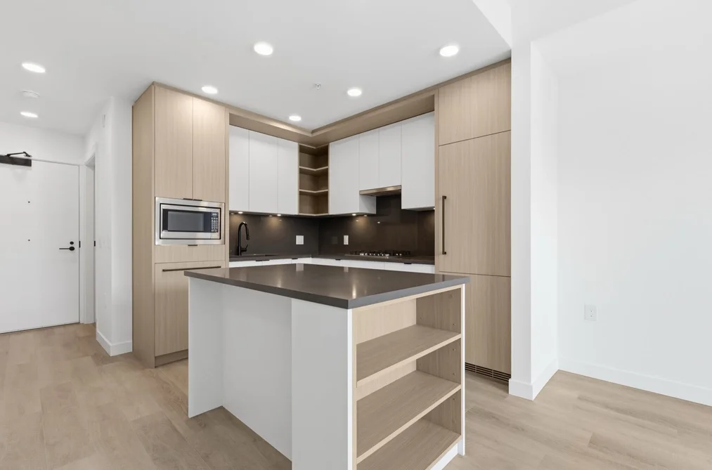 504 2268 E BROADWAY, Vancouver BC V5N 0L2, Vancouver BC — Residential for Sale — Photo 2 of 28