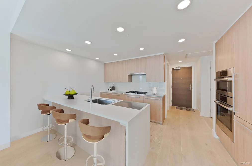 Condo for sale at 504 2780 Valley Centre Avenue North Vancouver British Columbia - MLS: R3156653