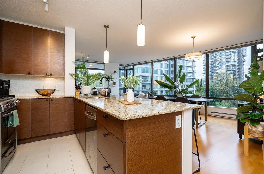 504 400 CAPILANO ROAD, Port Moody BC V3H 0E1, Port Moody BC — Residential for Sale - Photo 4