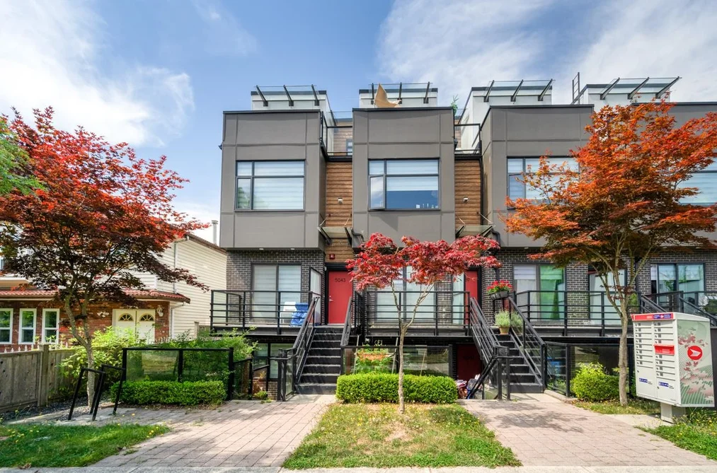 Townhouse for sale at 5043 Chambers Street Vancouver British Columbia - MLS: R3149504