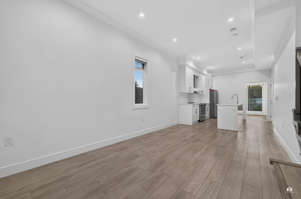 5043 Chambers Street, Vancouver, BC - Townhouse for Sale - Photo 13 of 37 5043 Chambers Street, Vancouver, BC - Townhouse for Sale - Photo 13 of 37