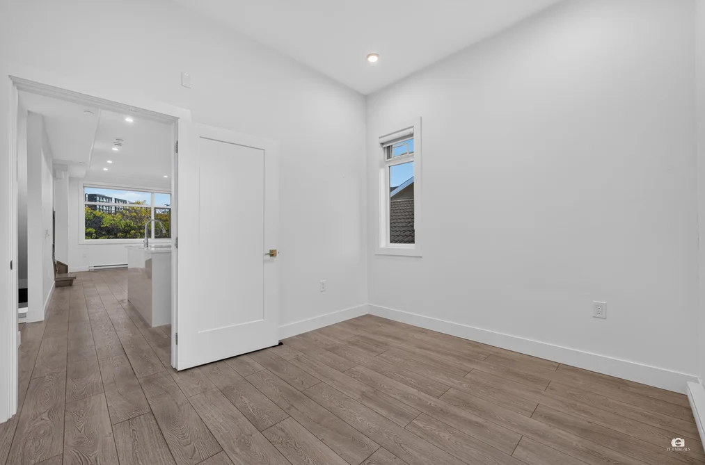 5043 Chambers Street, Vancouver, BC - Townhouse for Sale - Photo 24 of 37 5043 Chambers Street, Vancouver, BC - Townhouse for Sale - Photo 24 of 37