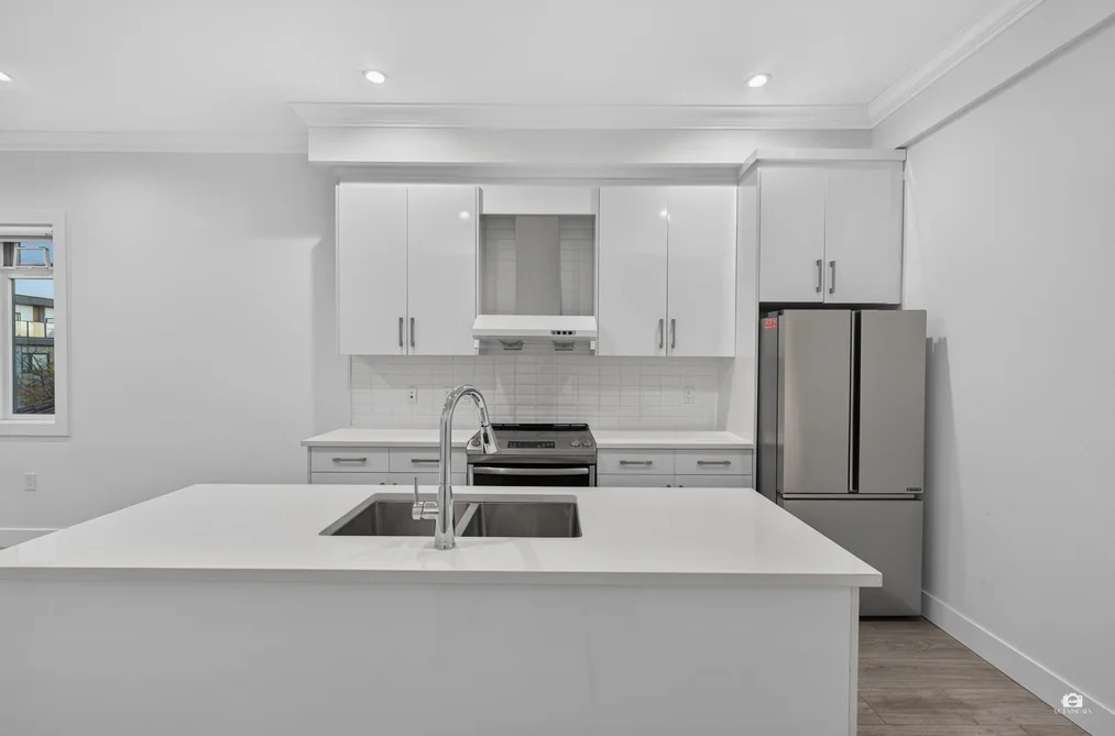 5043 Chambers Street, Vancouver, BC - Townhouse for Sale - Photo 6 of 37 5043 Chambers Street, Vancouver, BC - Townhouse for Sale - Photo 6 of 37