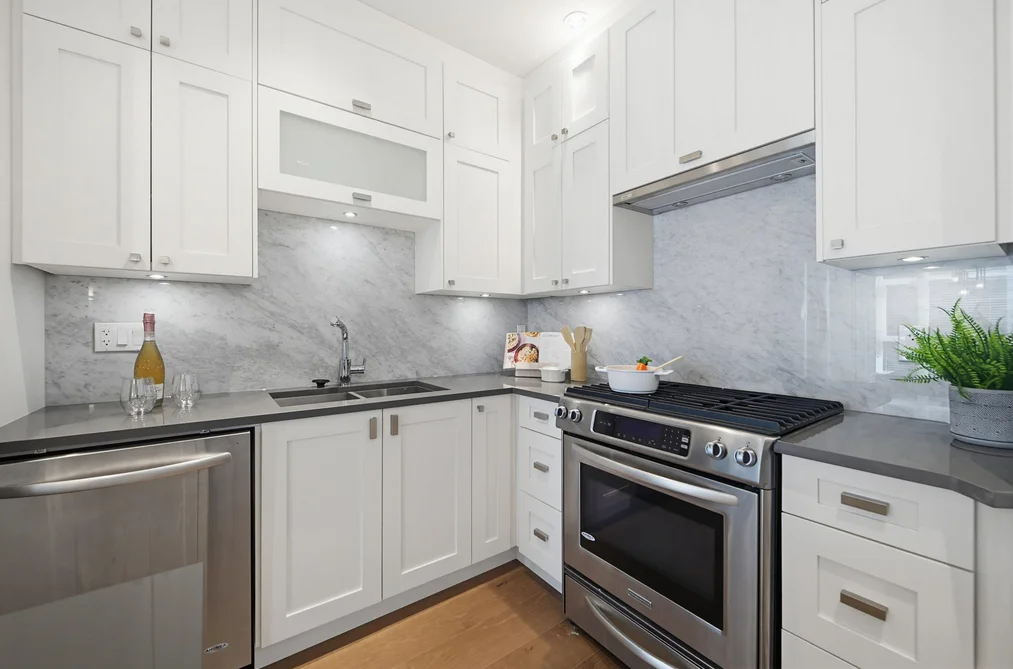 505 14855 THRIFT AVENUE, White Rock BC V4B 2J6, White Rock BC — Residential for Sale - Photo 5