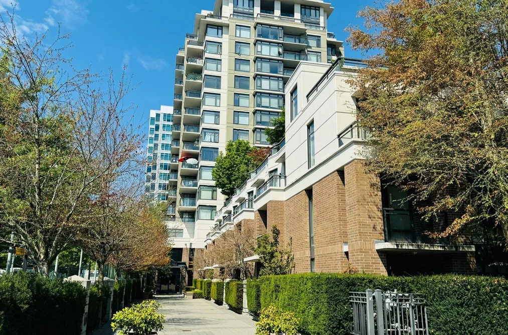 Condo for sale at 505 6351 Buswell Street Richmond British Columbia - MLS: R3150046