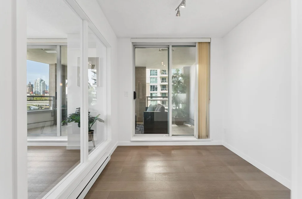 506 - 120 Milross Avenue, Vancouver, BC - MLS: R3175227 - Photo 8 506 - 120 Milross Avenue, Vancouver, BC - MLS: R3175227 - Photo 8