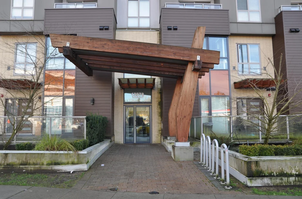 Condo for sale at 506 13978 Fraser Highway Surrey British Columbia - MLS: R3085912