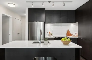 1679 Lloyd Ave Unit 506, North Vancouver, BC - MLS: R3163392