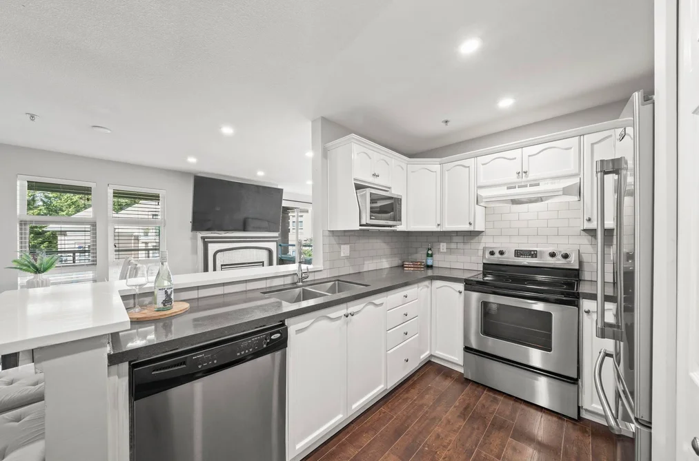 Condo for sale at 506 301 Maude Road Port Moody British Columbia - MLS: R3125100
