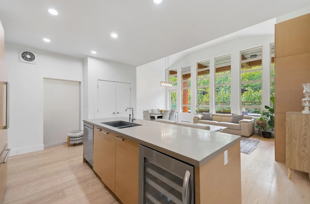 506 3606 ALDERCREST DRIVE, North Vancouver, BC — Residential for Sale — Photo 12 of 39