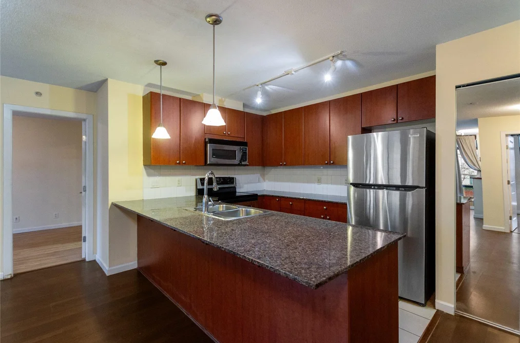 506 610 VICTORIA STREET, New Westminster BC V3M 0A5, New Westminster BC — Residential for Sale - Photo 6