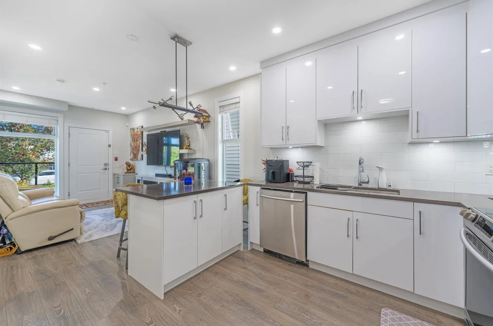 5069 EARLES STREET, Vancouver BC V5R 3R8, Vancouver BC — Residential for Sale - Photo 5