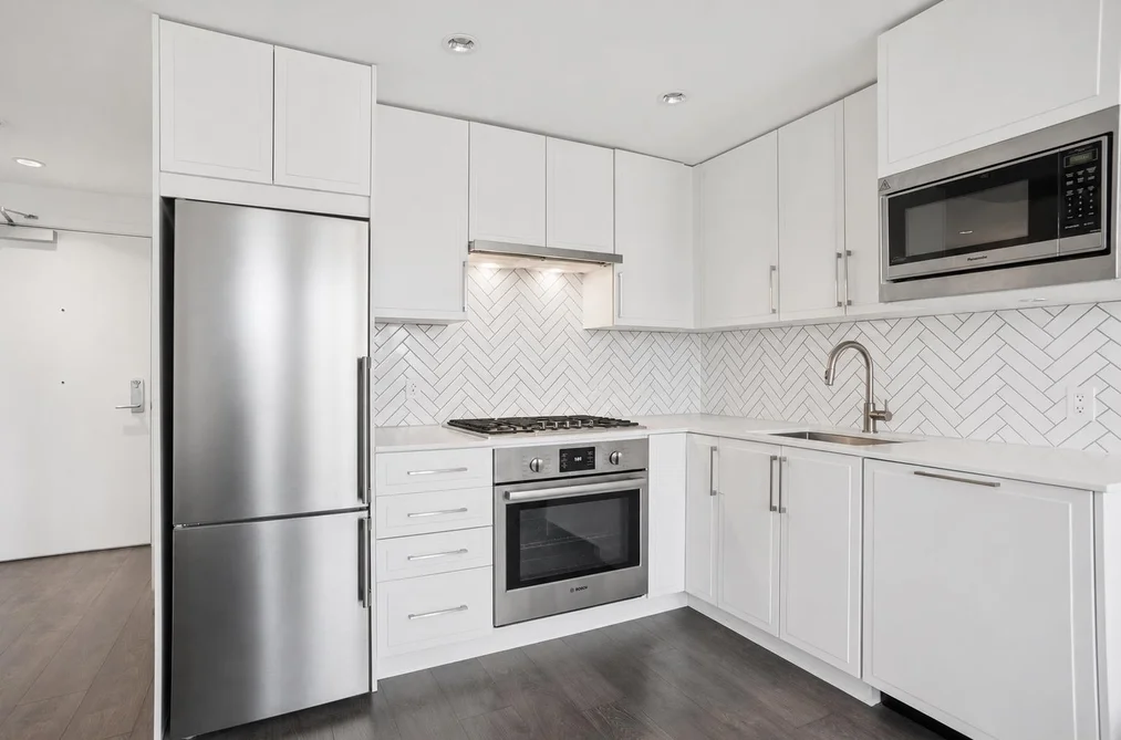 Condo for sale at 507 2435 Kingsway Vancouver British Columbia - MLS: R3147854