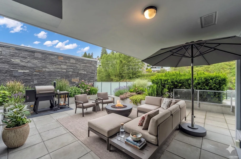 507 788 ARTHUR ERICKSON PLACE, West Vancouver BC V7T 0B6, West Vancouver BC — Residential for Sale - Photo 2