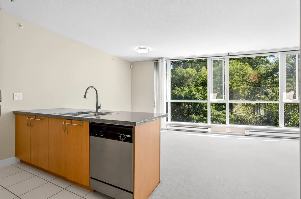 507 9188 UNIVERSITY CRESCENT, Burnaby, BC — Residential for Sale — Photo 4 of 31