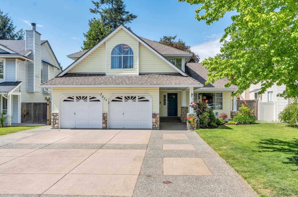 5075 209TH STREET, Langley BC V3A 7V6, Langley BC — Residential for Sale - Photo 2