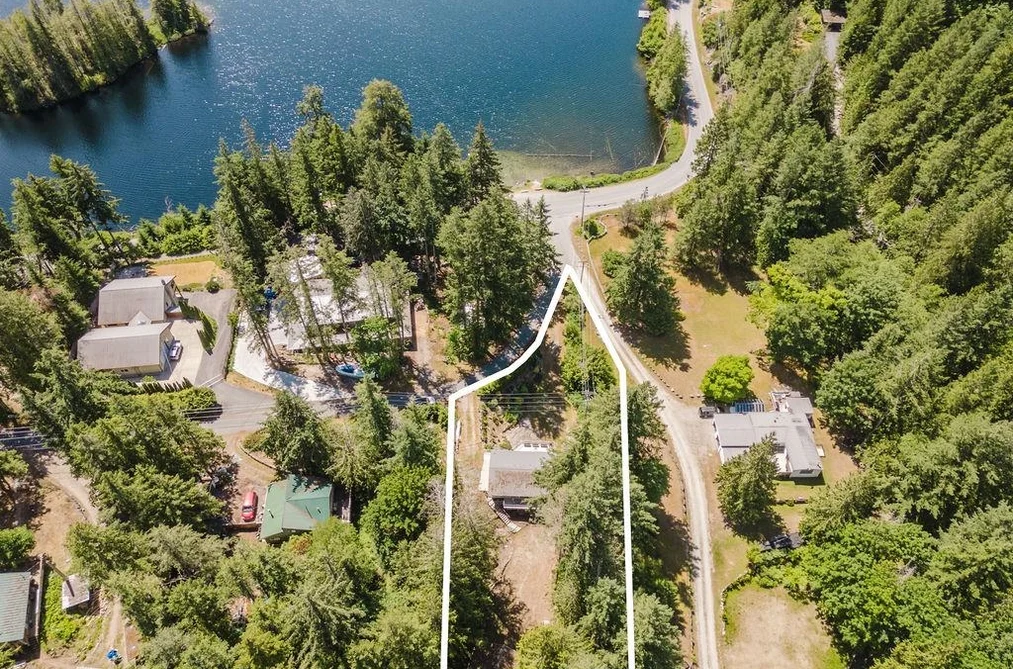 5079 ELLIOT ROAD, Pender Harbour BC V0N 1S1, Pender Harbour BC — Residential for Sale — Photo 4 of 40
