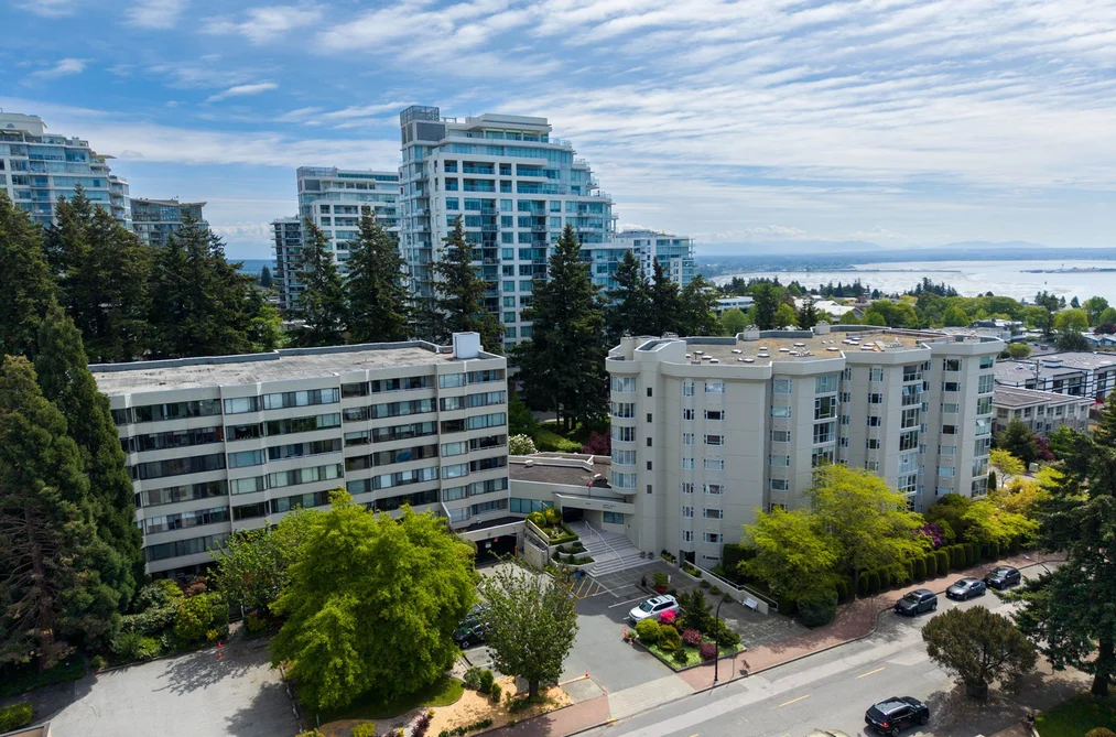 Condo for sale at 508 1442 Foster Street White Rock British Columbia - MLS: R3125482