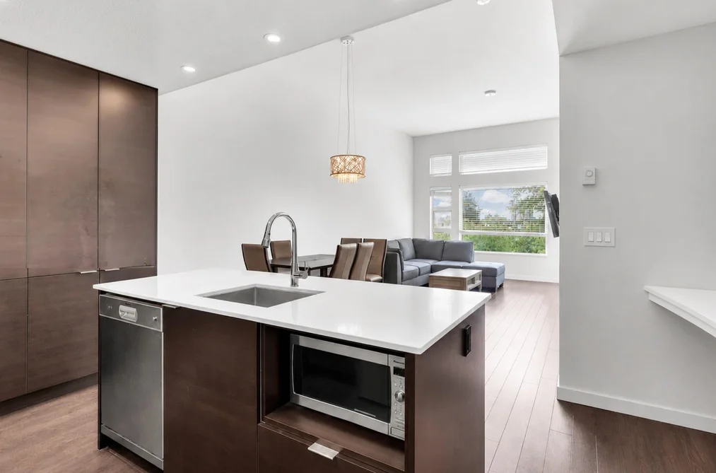 Condo for sale at 508 1677 Lloyd Avenue North Vancouver British Columbia - MLS: R3129078