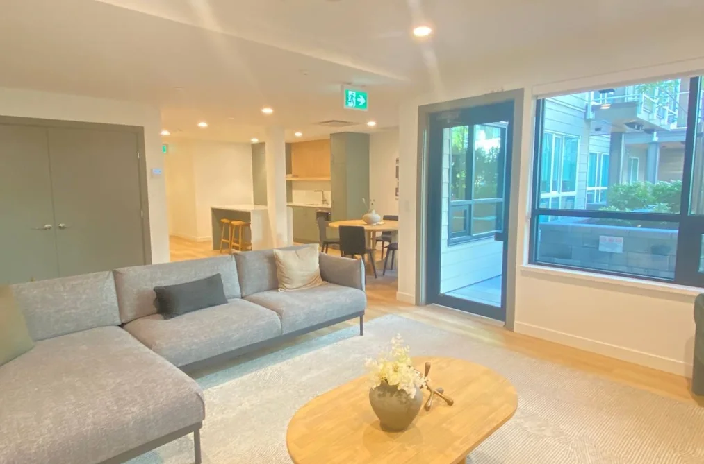 508 723 GROVER AVENUE, Coquitlam BC V3J 0N9, Coquitlam BC — Residential for Sale - Photo 2