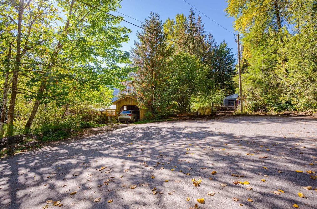 50802 WINONA ROAD, Chilliwack BC V4Z 1B6, Chilliwack BC — Residential for Sale - Photo 3