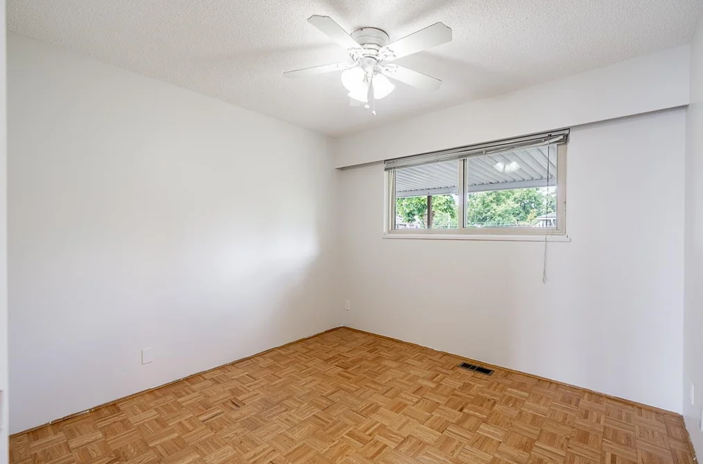 5089 INMAN AVENUE, Burnaby BC V5G 2Y7, Burnaby BC — Residential for Sale — Photo 15 of 39