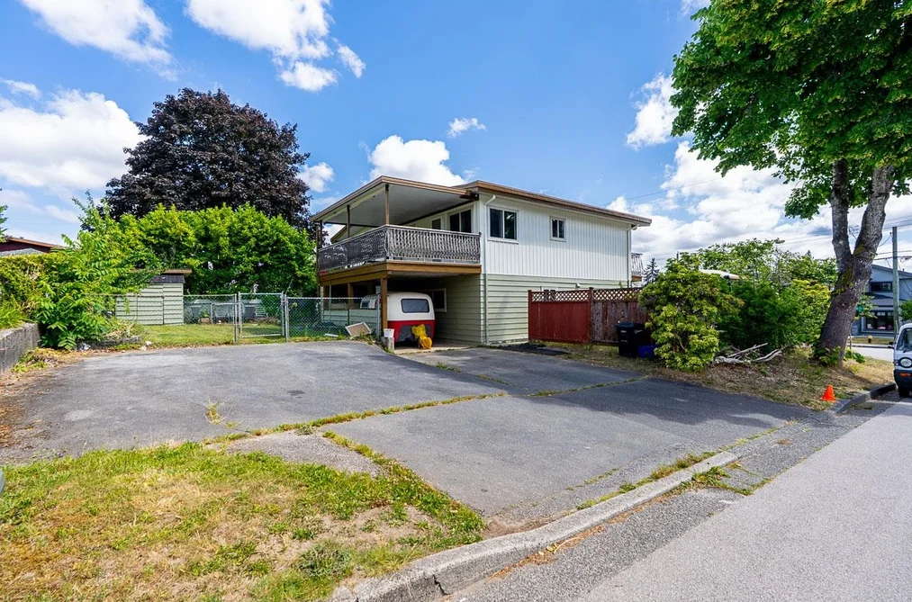 5089 INMAN AVENUE, Burnaby BC V5G 2Y7, Burnaby BC — Residential for Sale - Photo 2