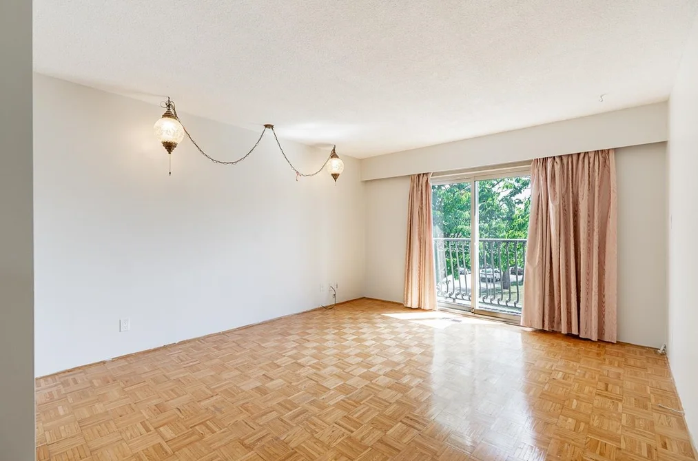 5089 INMAN AVENUE, Burnaby BC V5G 2Y7, Burnaby BC — Residential for Sale — Photo 21 of 39