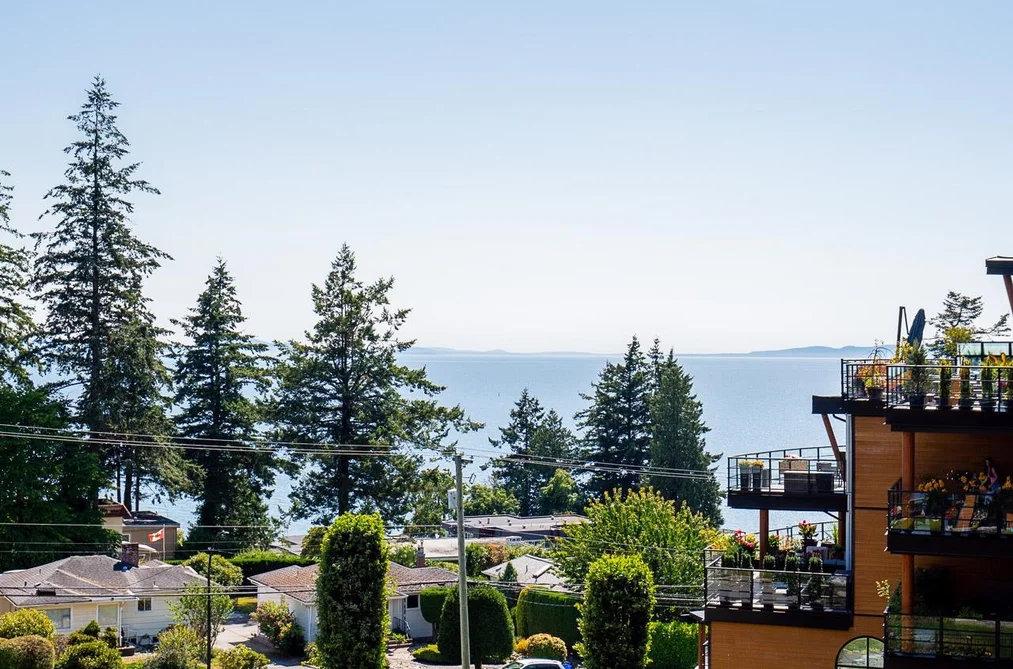 Condo for sale at 509 14855 Thrift Avenue White Rock British Columbia - MLS: R3152686