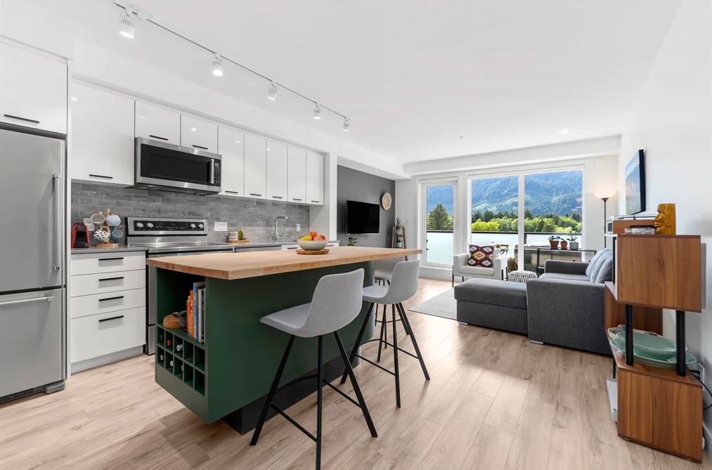 Condo for sale at 509 38013 Third Avenue Squamish British Columbia - MLS: R3087627