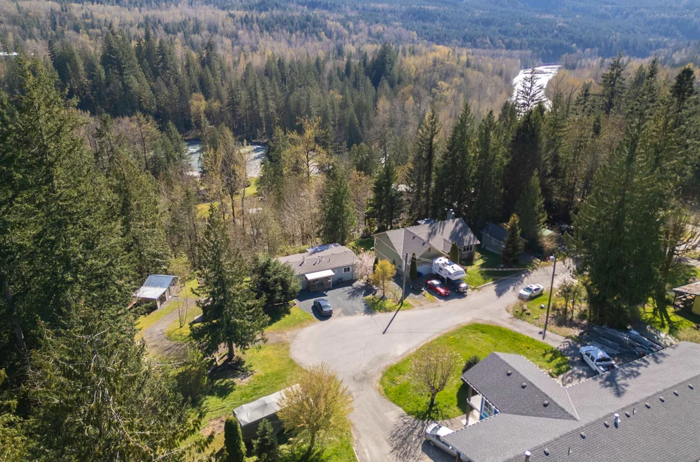 50940 RIVERVIEW DRIVE, Chilliwack BC V4Z 1B7, Chilliwack BC — Residential for Sale - Photo 2