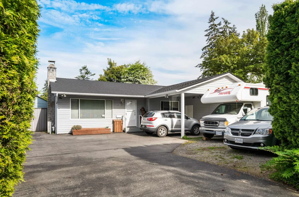 5098 208 STREET, Langley BC V3A 2J5, Langley BC — Residential for Sale - Photo 2