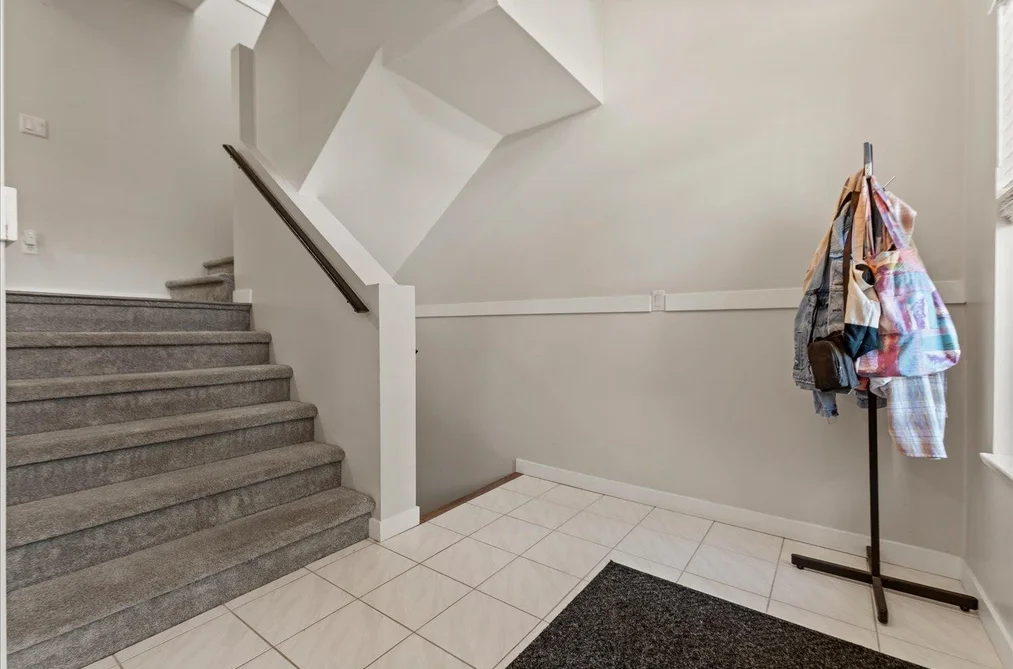 51 32339 7 AVENUE, Mission BC V2V 6T7, Mission BC — Residential for Sale — Photo 5 of 36