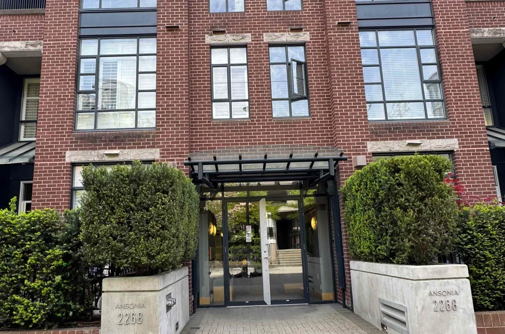 Condo for sale at 510 2268 Redbud Lane Vancouver British Columbia - MLS: R3127608