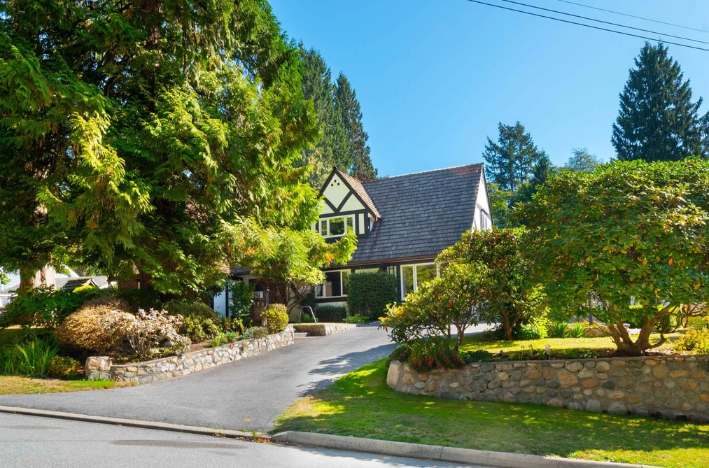 House for sale at 510 Evergreen Place North Vancouver British Columbia - MLS: R3168542