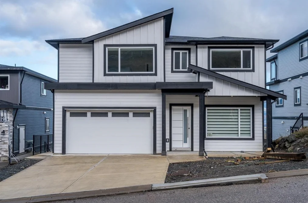 Surrey 51097 FARMERS WAY WAY, Chilliwack, BC — Residential for Sale - Main Photo